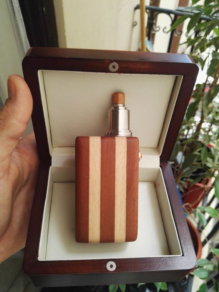 Bromod: box bf artigianali in legno pregiato - Produzioni Artigianali -  Svapo.it