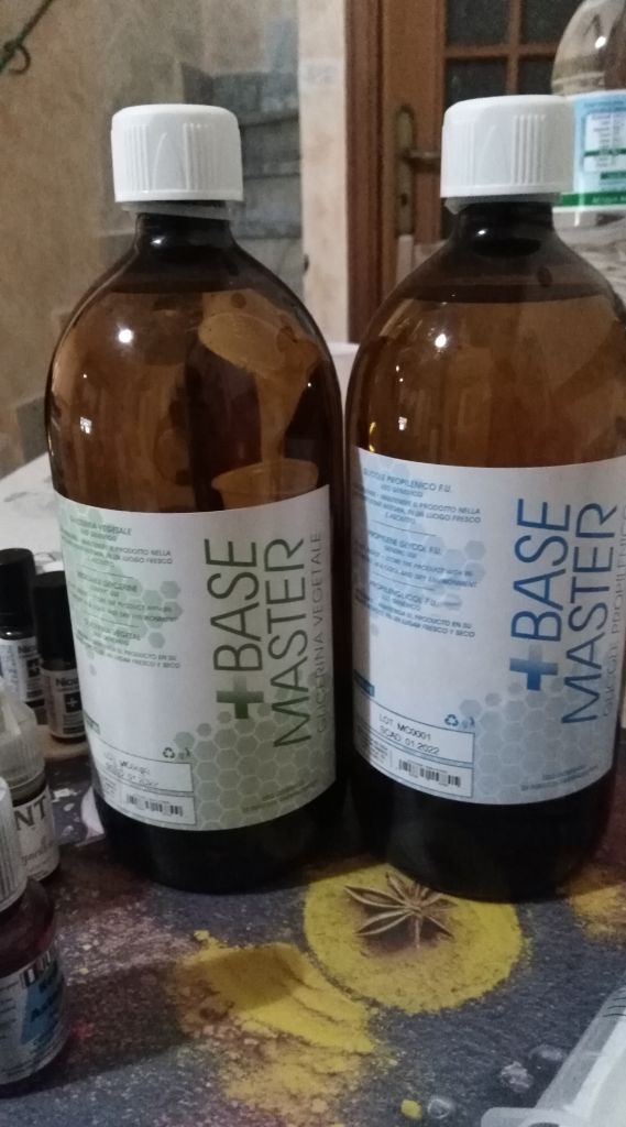 come abbassare la nicotina di un liquido Dubbio base nicotizzata e provette da 10ml di liquido - Liquidi e ricette